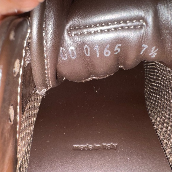 NEW- Louis Vuitton Monogrammed Running Shoes- 7.5 men’s size 9 women’s. - Picture 3 of 14